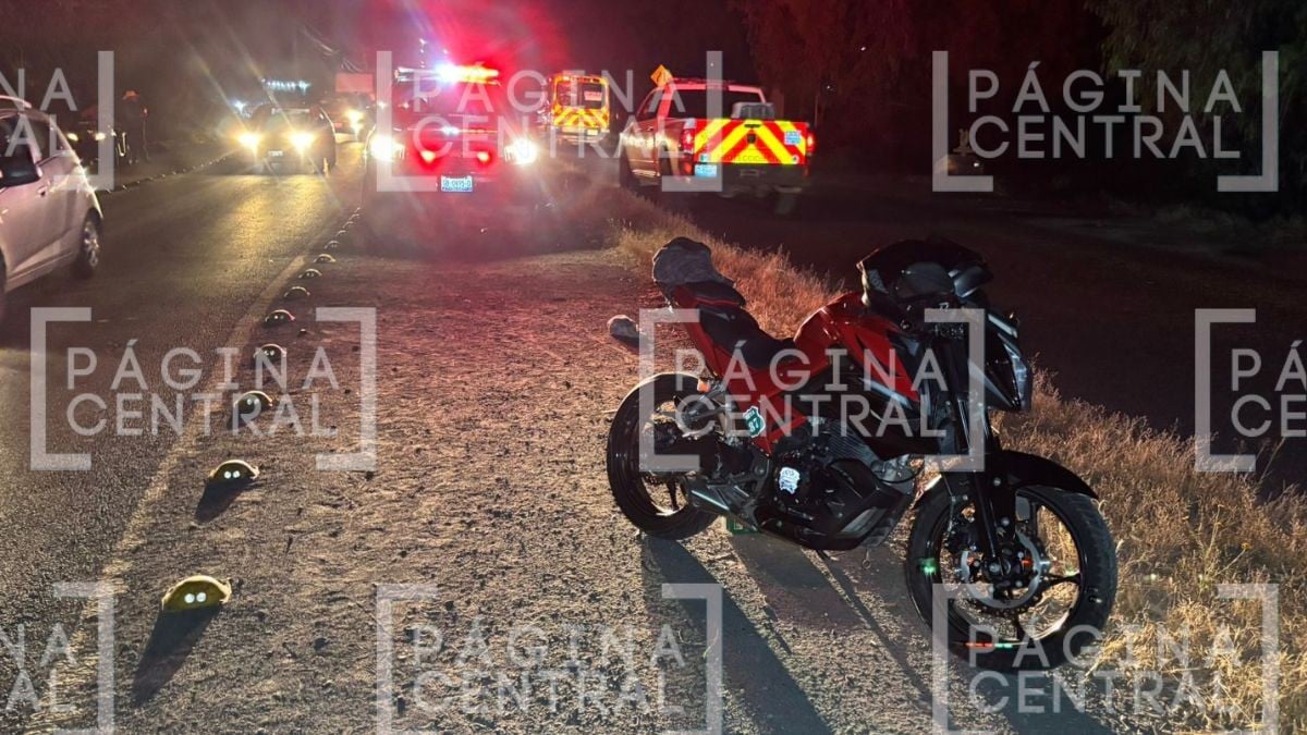 Motociclista presuntamente ebrio sufre accidente y acompañantes agreden a paramédicos 