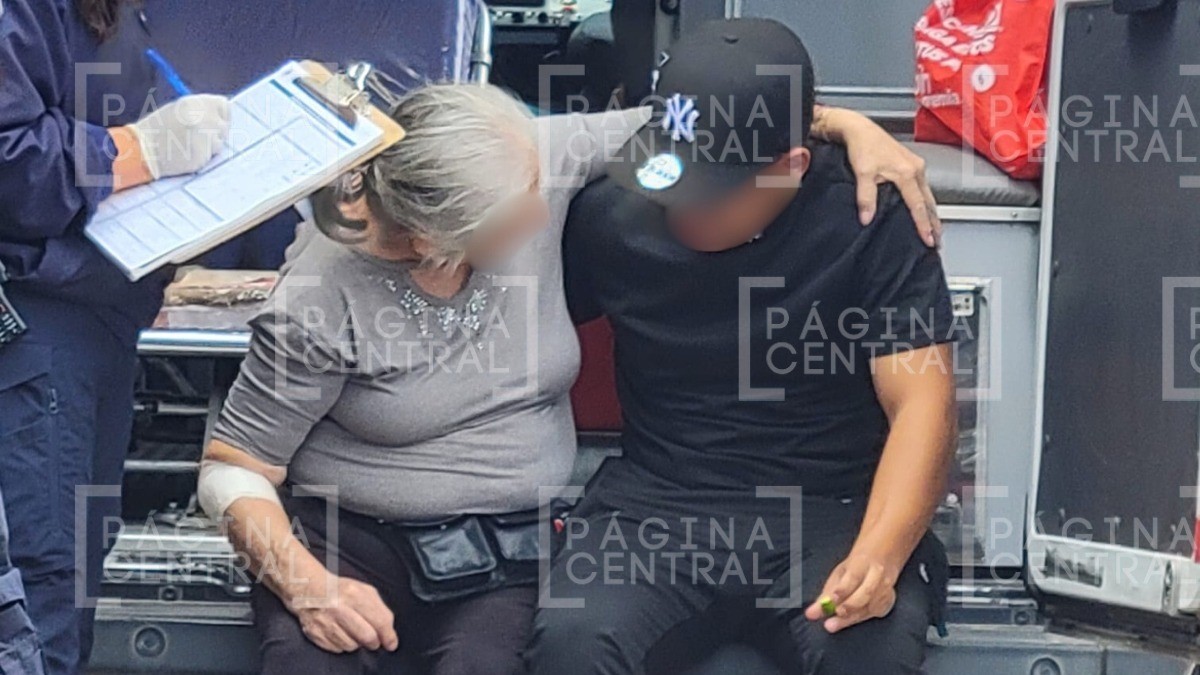 “No te preocupes” Mujer atropellada por descuido al cruzar consuela a conductor que lloraba