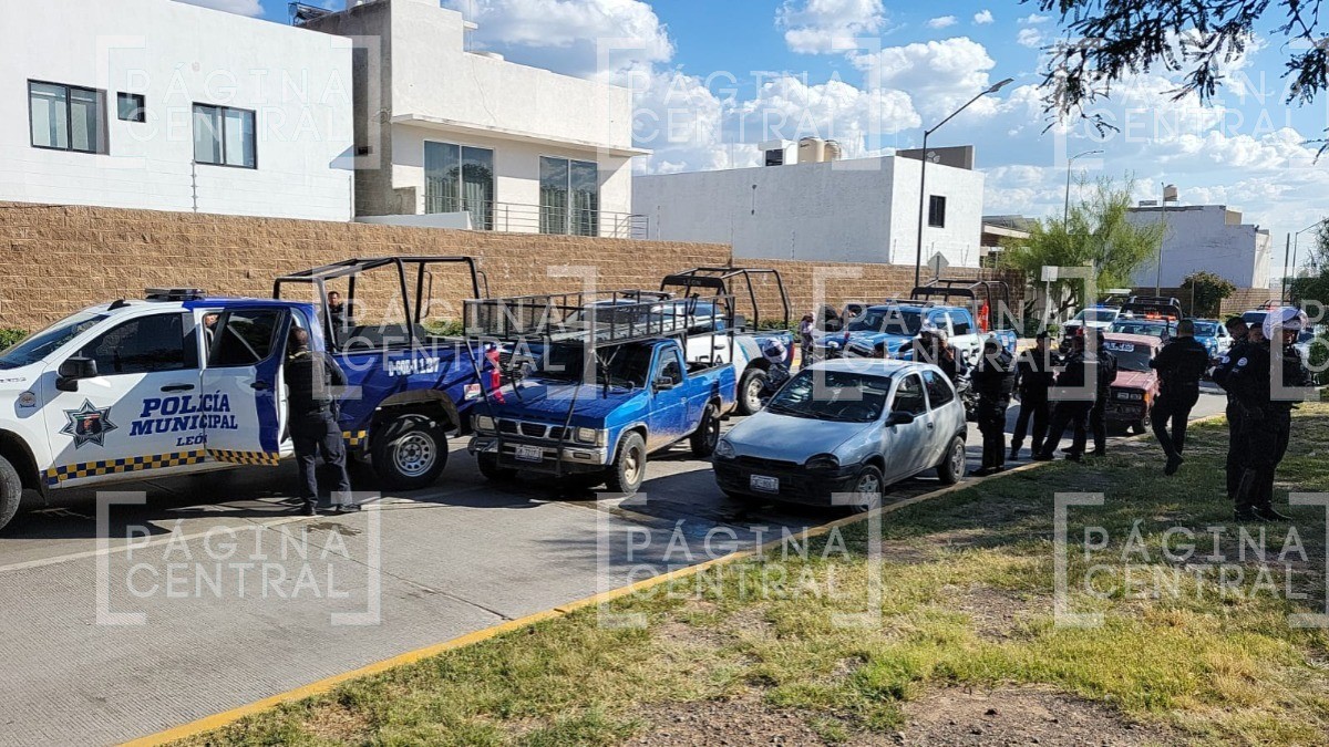 ¡Cerca el IMSS! Tras persecución y balacera, caen presuntos atacantes de prestamista