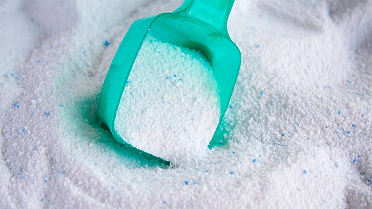 Profeco revela qué detergentes multiusos y para ropa en polvo cumplen y cuáles no