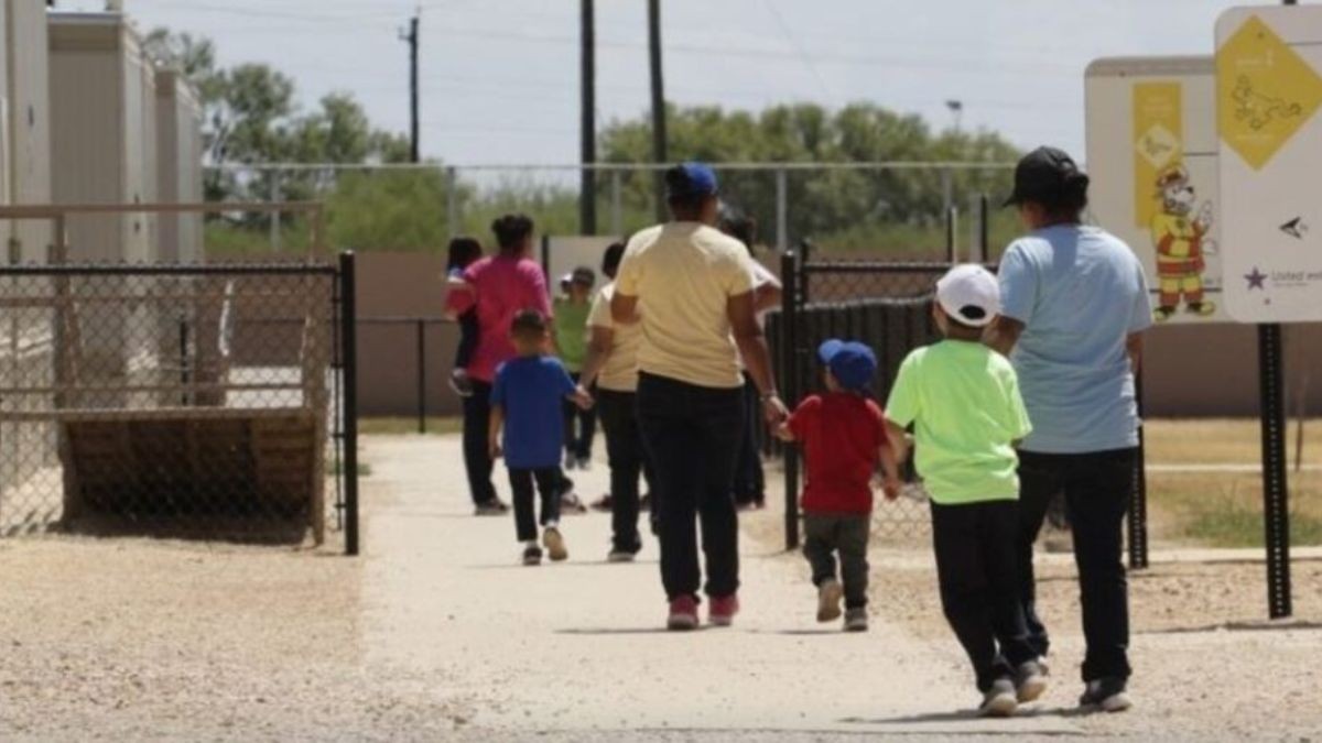 Vacía Trump albergues de migrantes