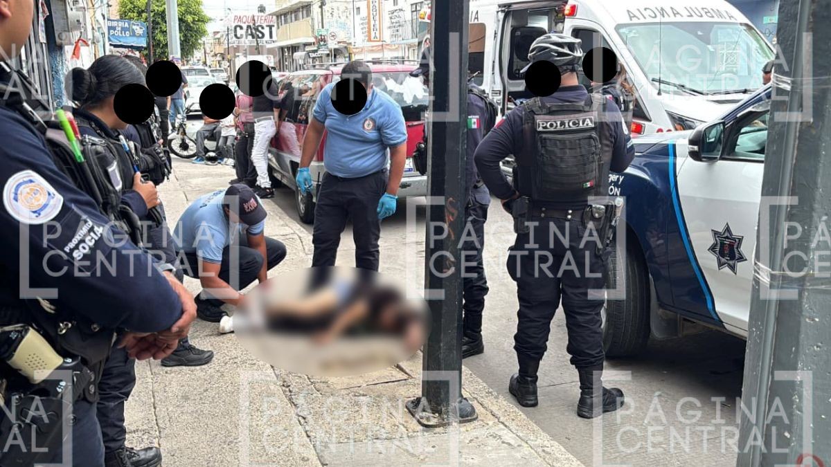 La atacó con cuchillo: Hombre agrede a su pareja y luego se arroja de un 2do piso