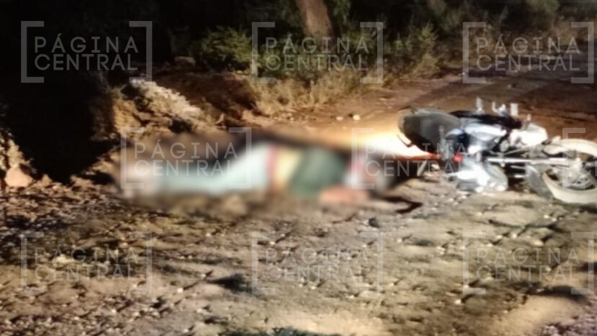 Vecinos vieron a joven muerto junto a moto, pensaron que se había caído, pero no fue así