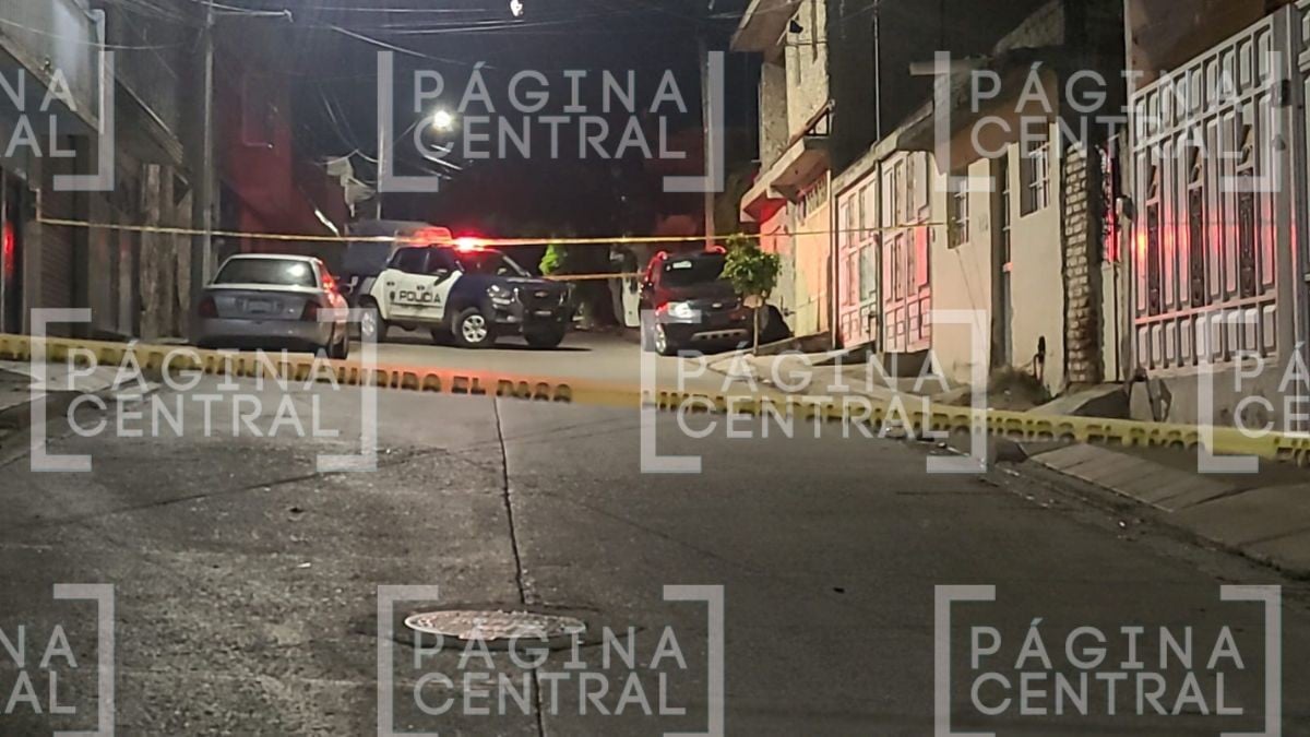 VIDEO Estaba afuera de casa: Hombre es atacado y familia lo traslada en taxi a hospital