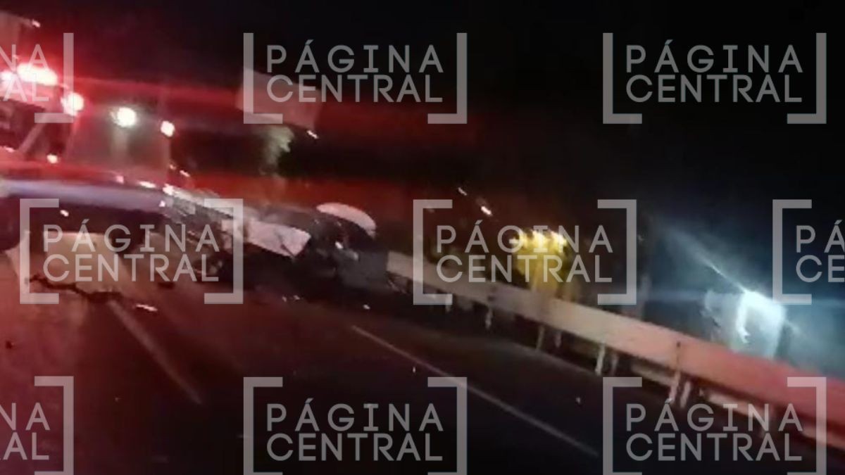 ¡Carambola! Cuatro vehículos chocan en plena carretera; hay 11 heridos 