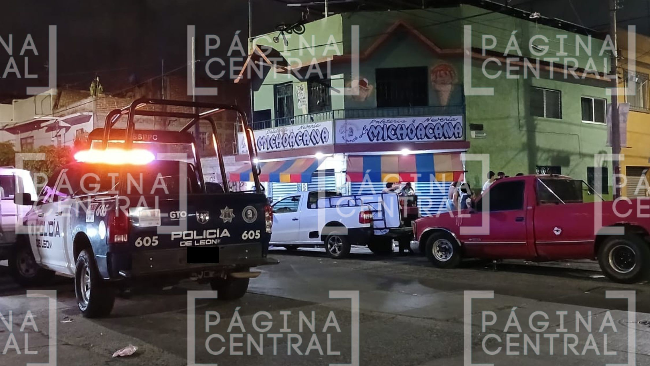 Festejaba a ‘El Niño de las Palomitas’: Le cae bala perdida a hombre frente a su familia
