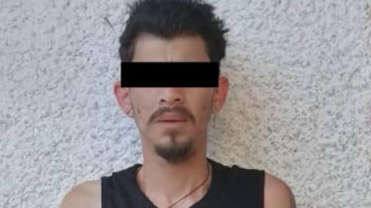 La llevaba en maleta: Policía de León detiene a hombre con 350 dosis de marihuana