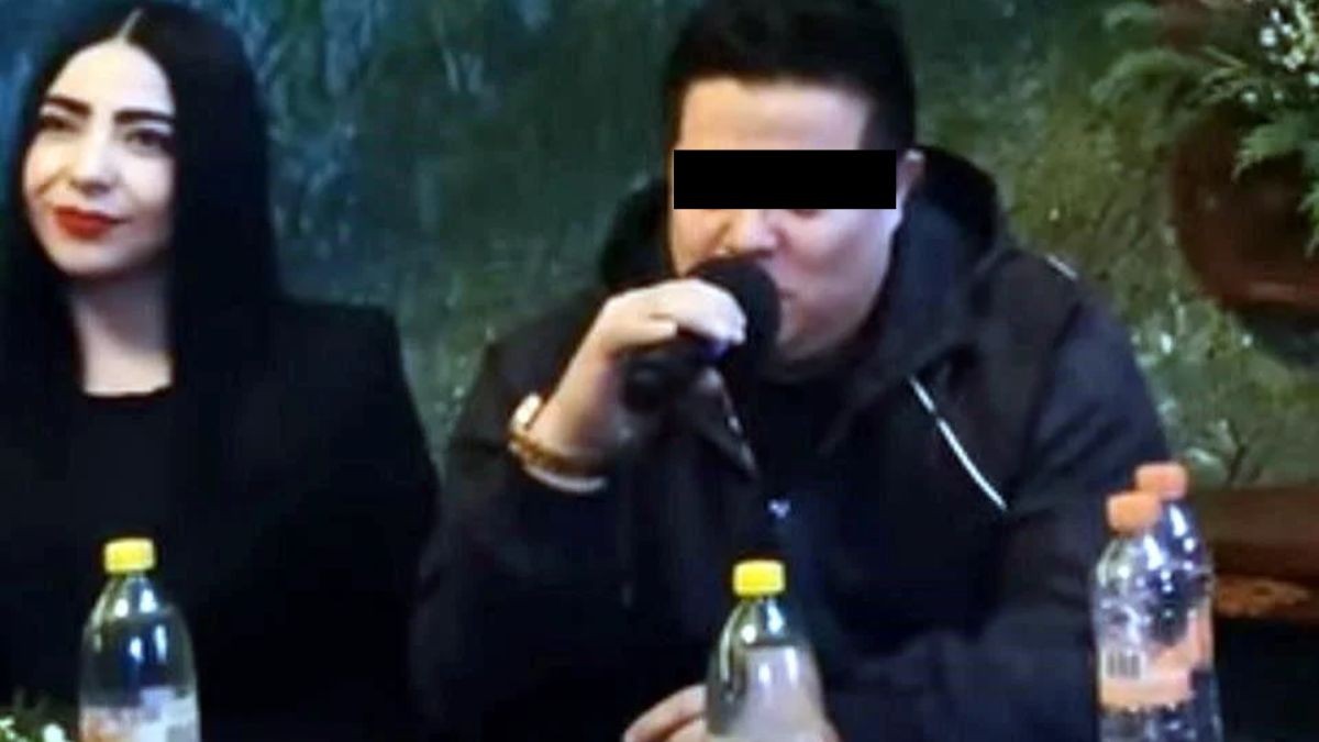 Construye cancha ligado a CJNG y reúne a ex futbolistas