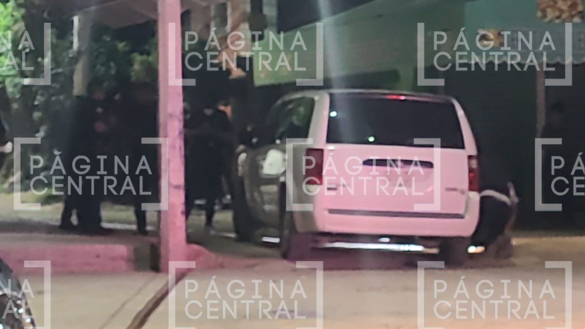 VIDEO Tras arrastrar a motociclista: Recuperan camioneta implicada en choque contra moto