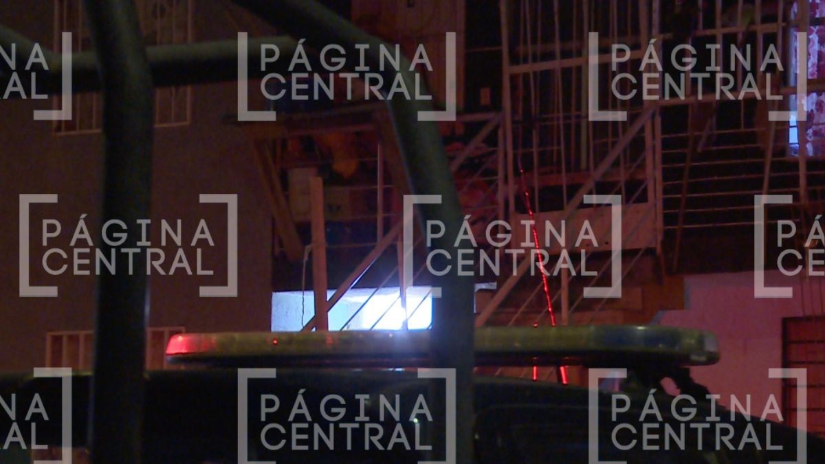 ¡Arde casa! Corto circuito provoca incendio en vivienda, en León