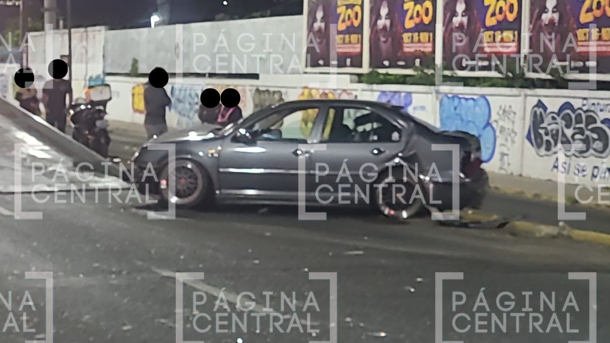 VIDEO ¡Fuerte accidente! Choque múltiple deja a embarazada y a motociclista lesionados