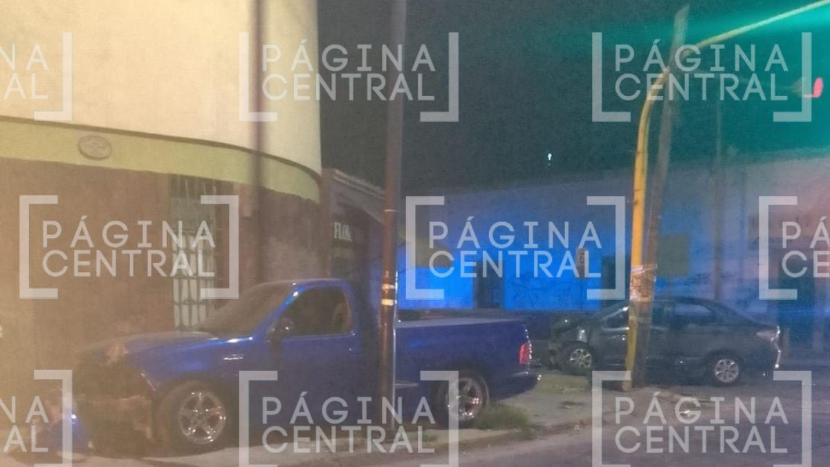 Iban a exceso de velocidad: Choque deja un lesionado; automovilistas huyeron del lugar