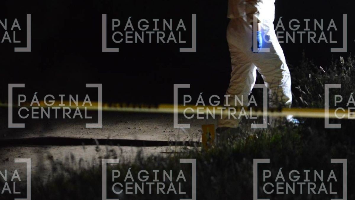 Recibió 4 balazos: Hombre queda tirado a un costado de camino tras ser atacado