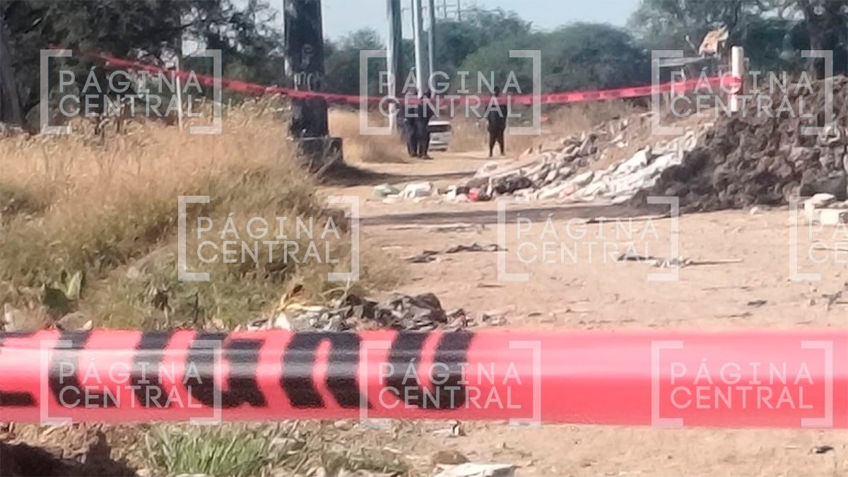 Encuentran dos cuerpos con huellas de violencia en un camino de terracería