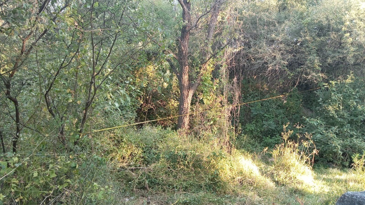 Hallan cuerpo de mujer cerca de compuerta de la presa 'El Barrial'