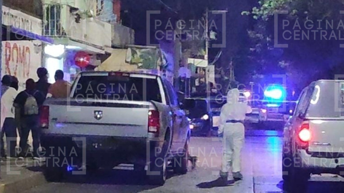 ¡Más de 15 tiros! Asesinan a balazos a dos hombres en plena calle, vecinos los encontraron