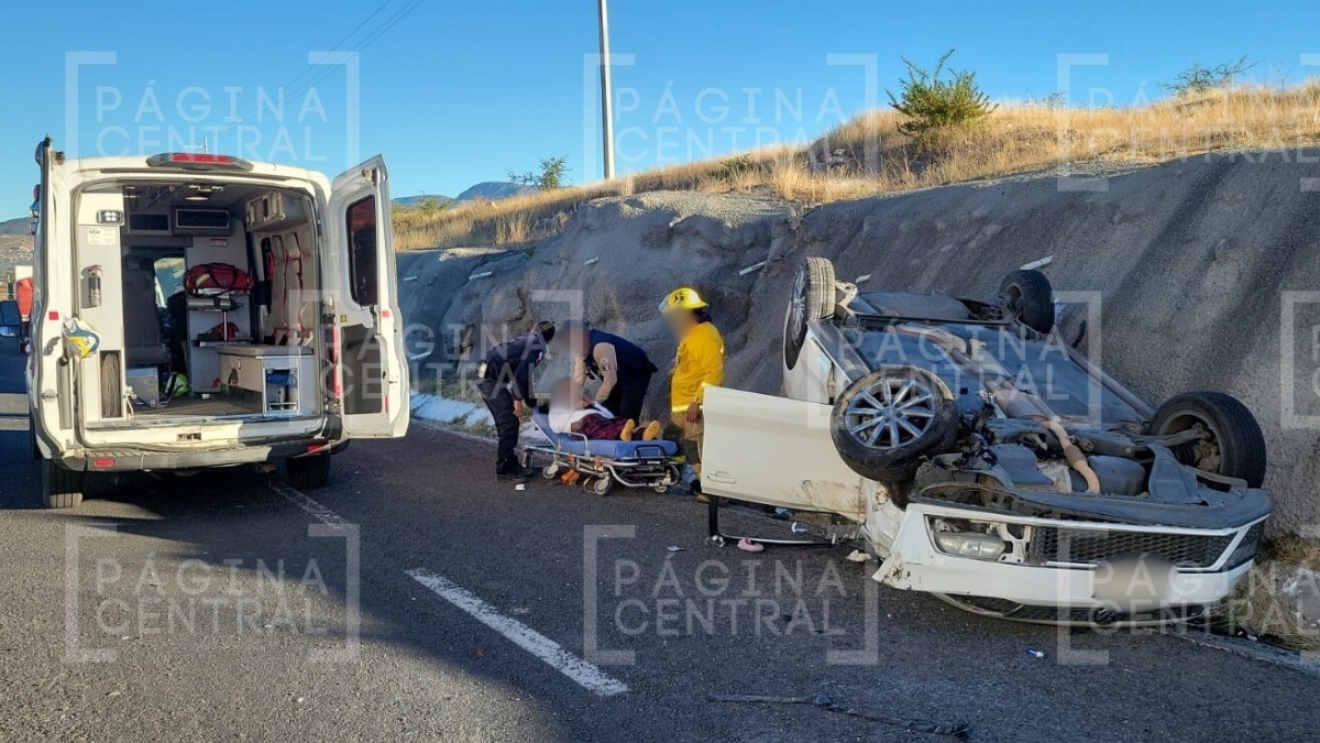 ¿Y LA SEÑALÉTICA? Gravilla suelta en el Eje Metropolitano causa 4 accidentes esta mañana