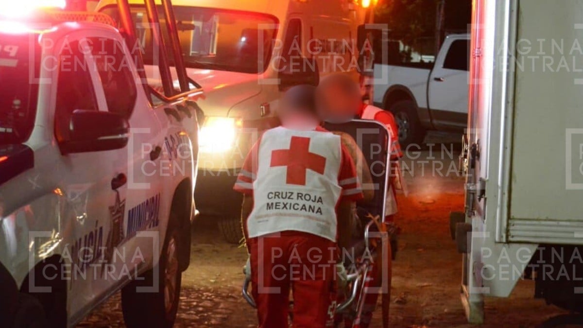 Hombre caminaba cuando lo balearon ¡y herido corrió varias calles para pedir ayuda!
