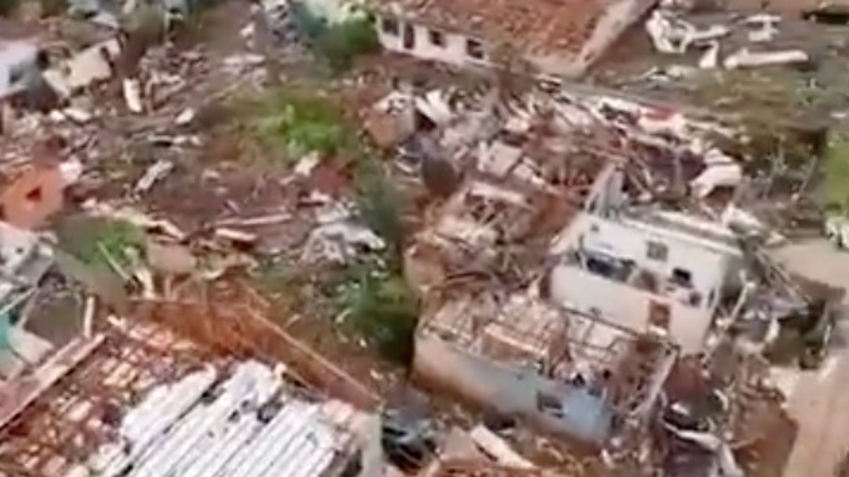 VIDEO Cinco muertos y 430 heridos deja paso de tornado por estas ciudades