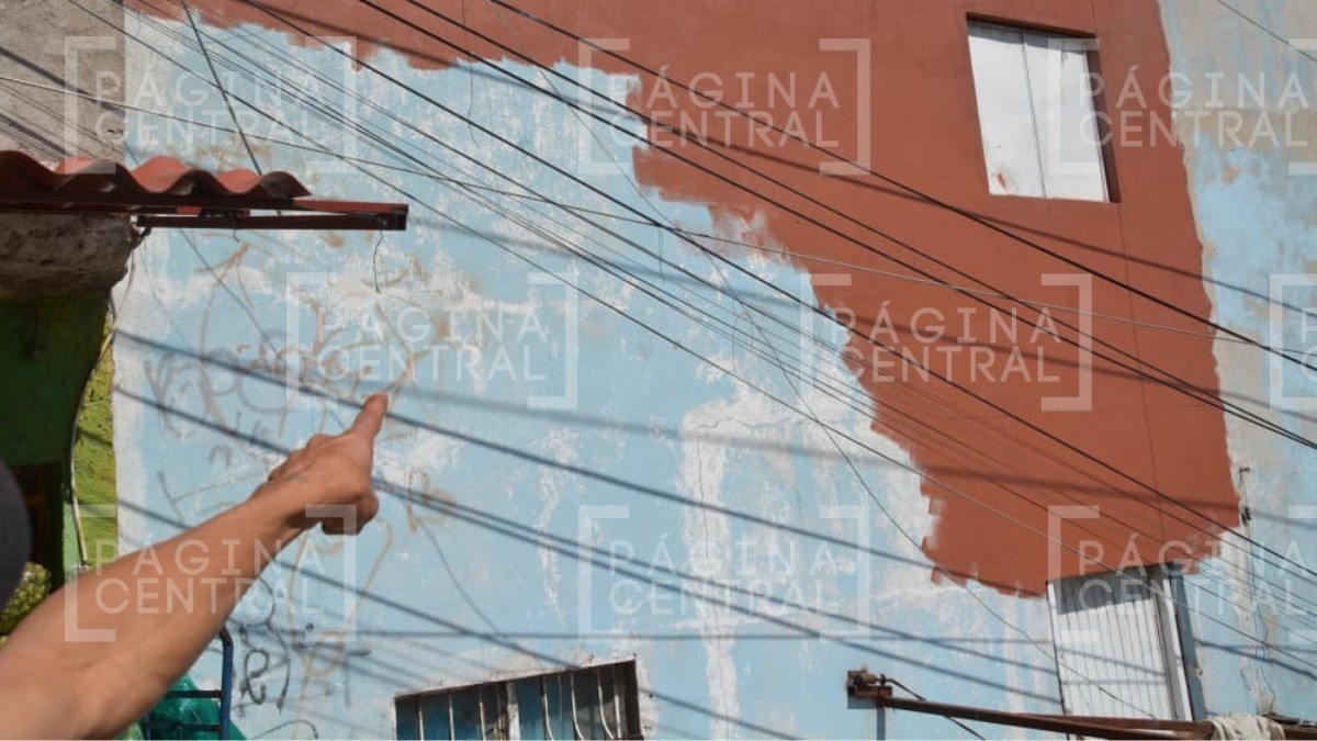 Pintor tocó cables de alta tensión, salió ‘disparado’ y quedó inconsciente en plena calle