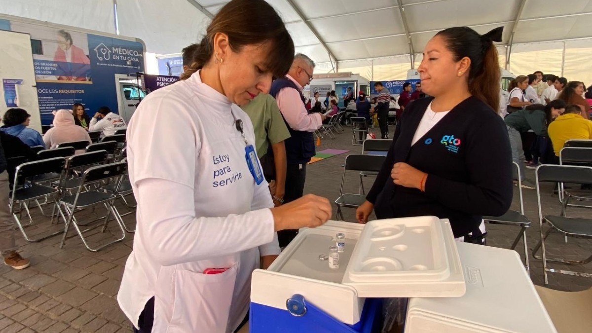 ¿Ya te vacunaste, qué esperas? Protégete del frío, estará intenso