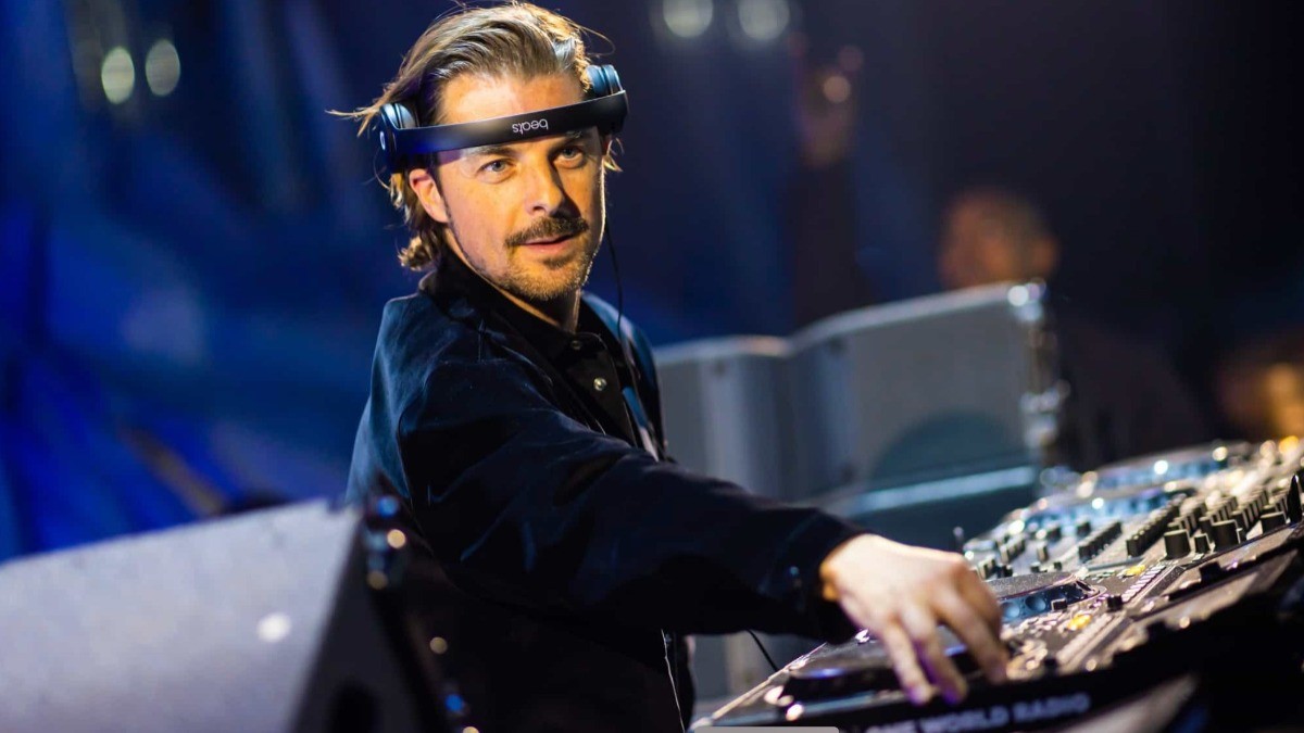 ¡Sorpresa! Axmell trae su show cargado de energía y emoción al Festival del Globo