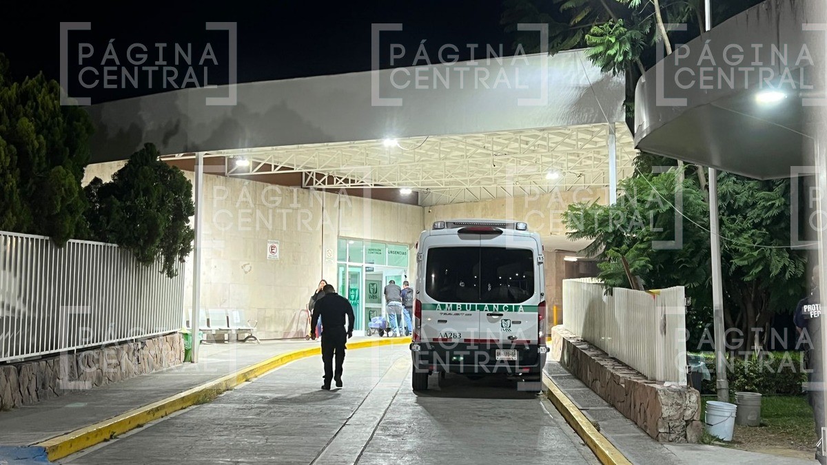 Esto tardaron los guardavidas en rescatar al joven que convulsionó en la alberca del IMSS