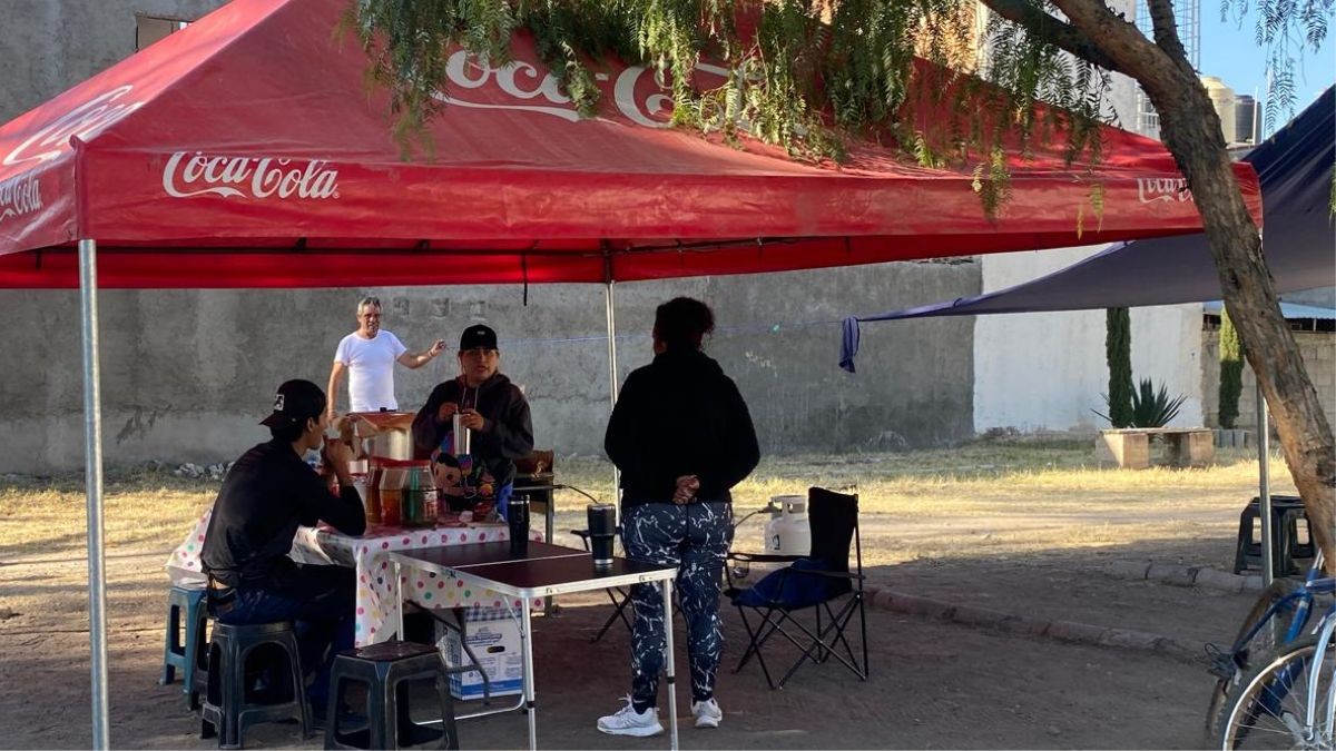 Aidé aprovecha el FIG: multiplica su venta de taquitos al vapor durante el festival