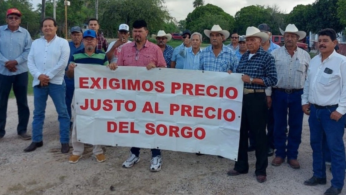 Alistan bloqueos en al menos 20 estados y autopistas 