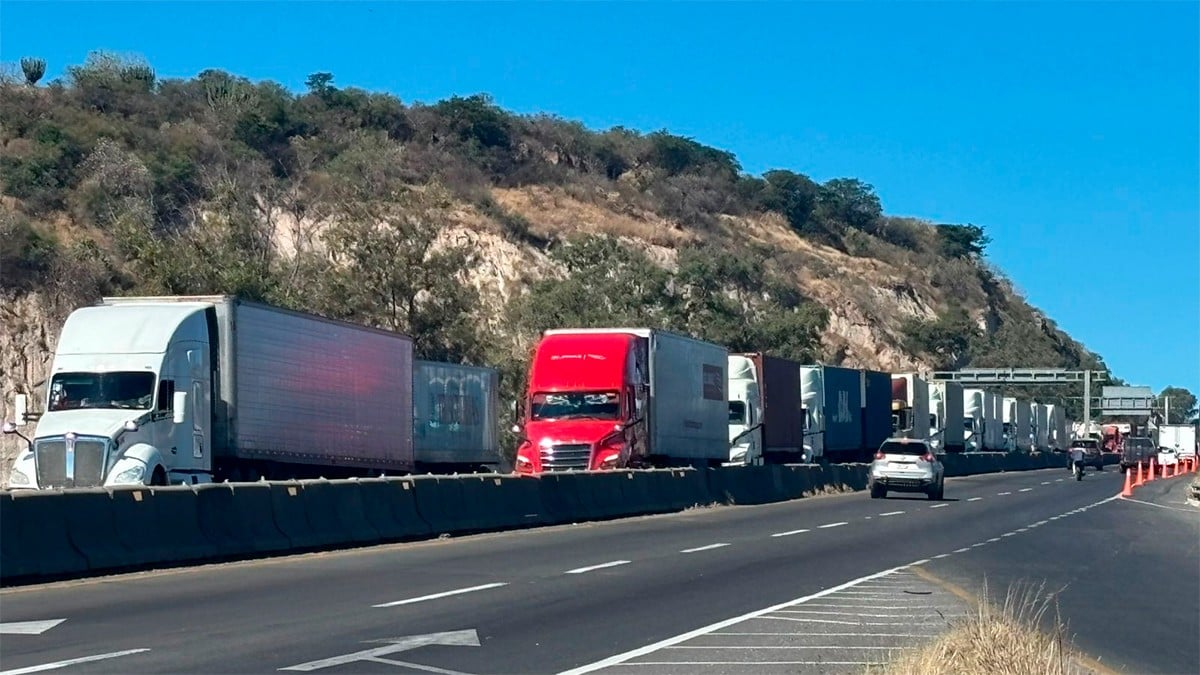 Bloqueo de carreteras en Guanajuato; hay más cierres en estos municipios   