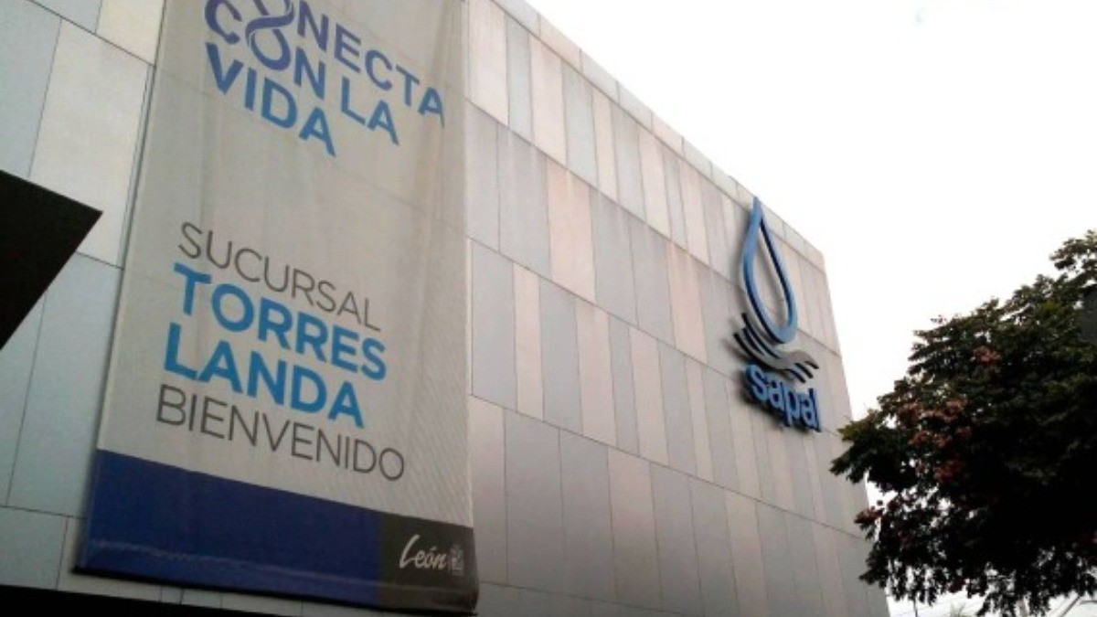 Regidoras de oposición exigen renuncia de servidor de SAPAL señalado por acoso sexual