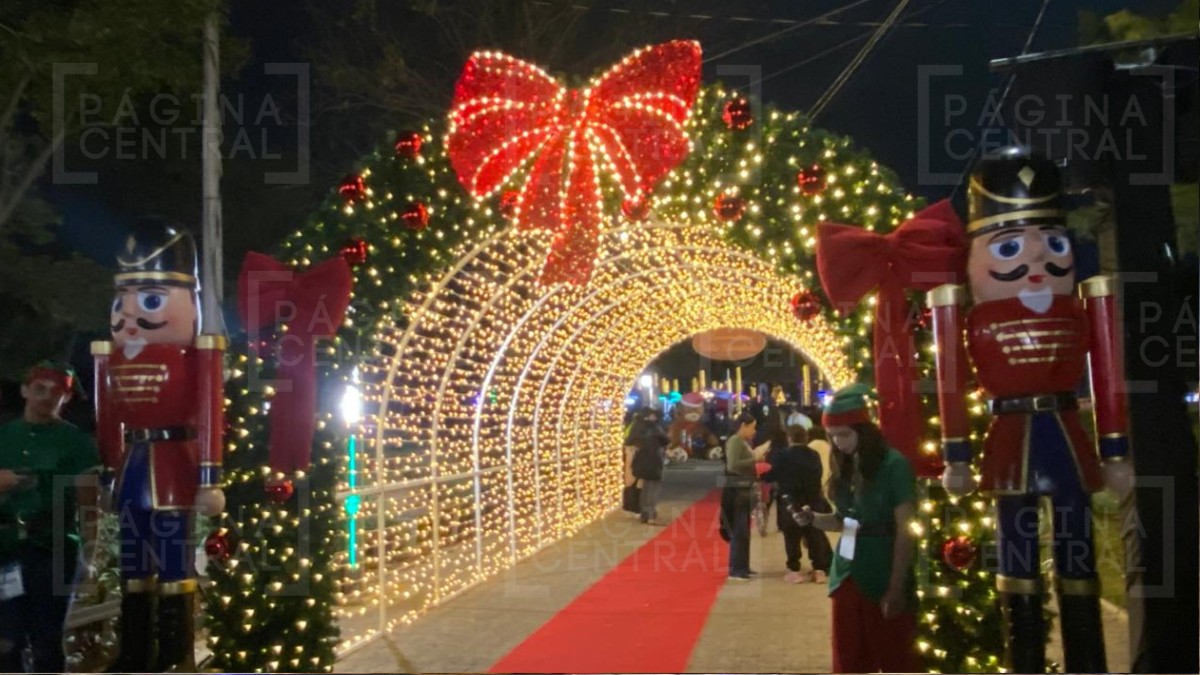 Abre la Villa Navideña en Explora: magia, nieve y el Cascanueces llegan a León