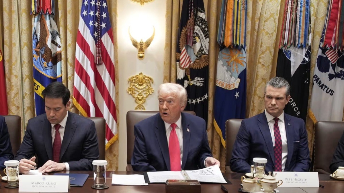 Advierte Trump que irá tras cualquier país que trafique drogas