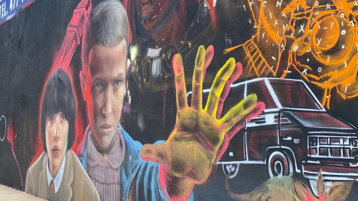 VIDEO Leoneses pintan mega mural de 30 metros de los personajes de  Stranger Things