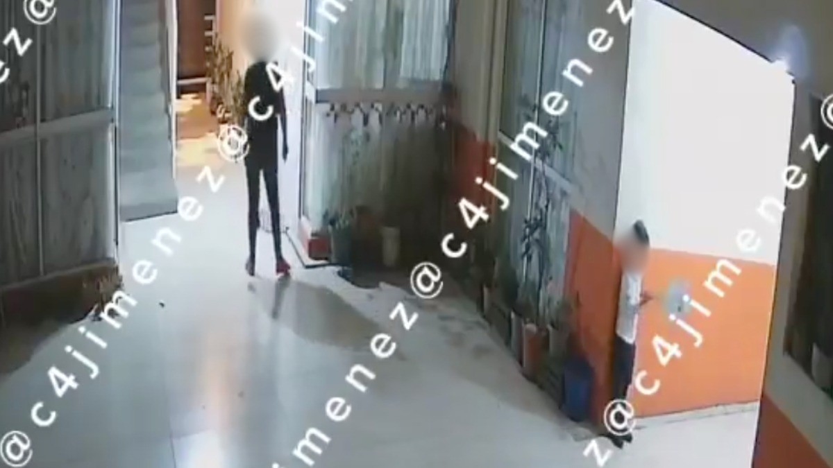 VIDEO “El señor me tumbó“ Graban a hombre ebrio que patea a menor que solo jugaba