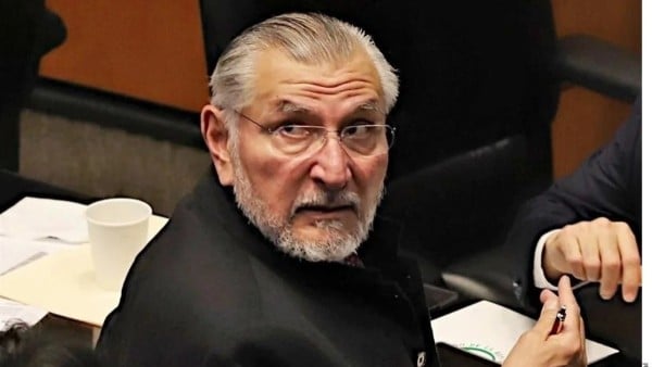 Dispone Adán Augusto a discreción de ¡1,900 millones!