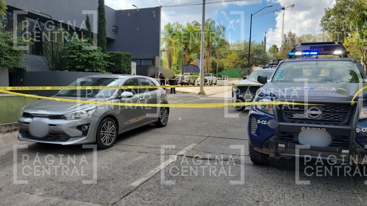 ¡Tenía dos amenazas! Balean a abogado afuera de despacho, esta sería la razón