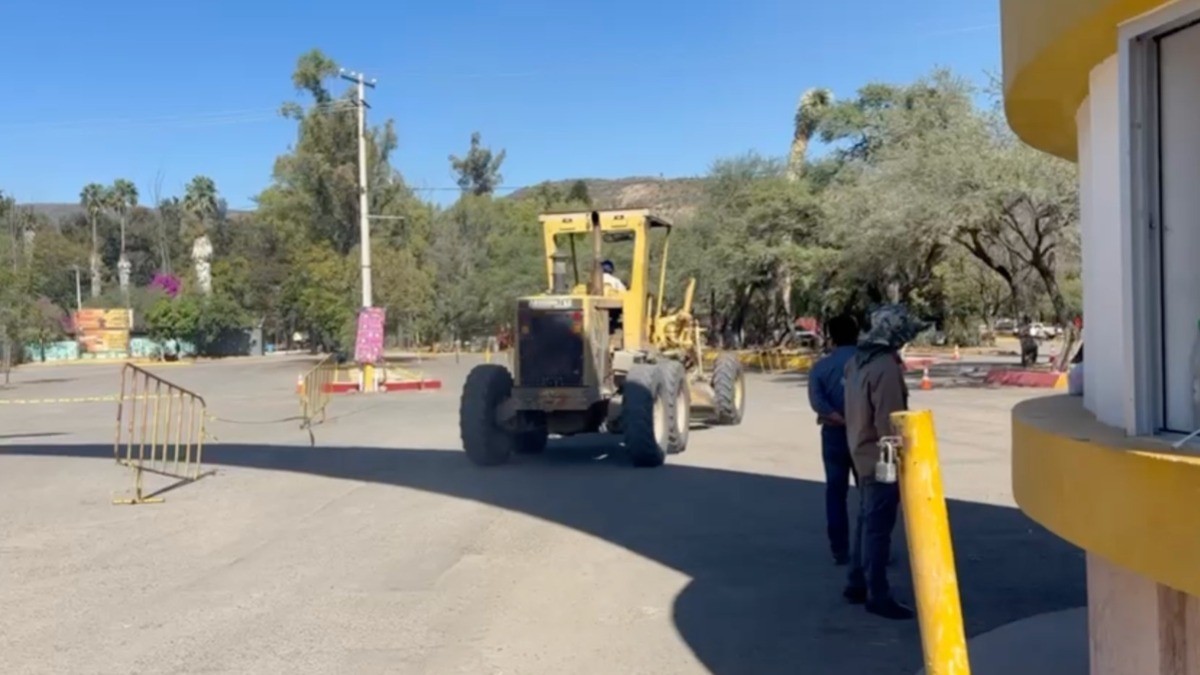 Visitantes del Zoológico se sorprenden por cierre de sus puertas, “traemos un ejército“