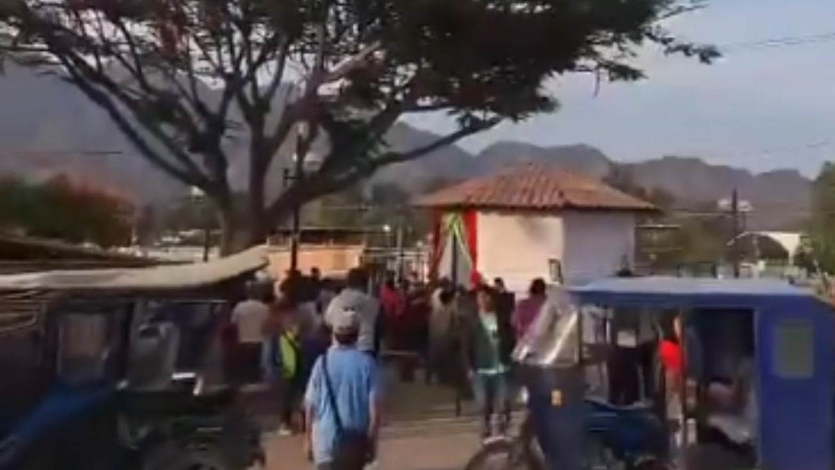 VIDEO Hay niños heridos: Asesinan a funcionaria cuando entregaba juguetes 