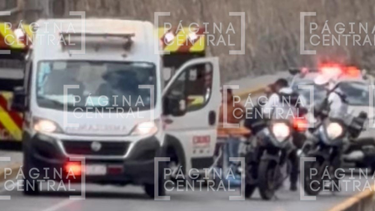 ¡Motociclista sale volando! Presunto responsable se dio a la fuga en Malecón del Río