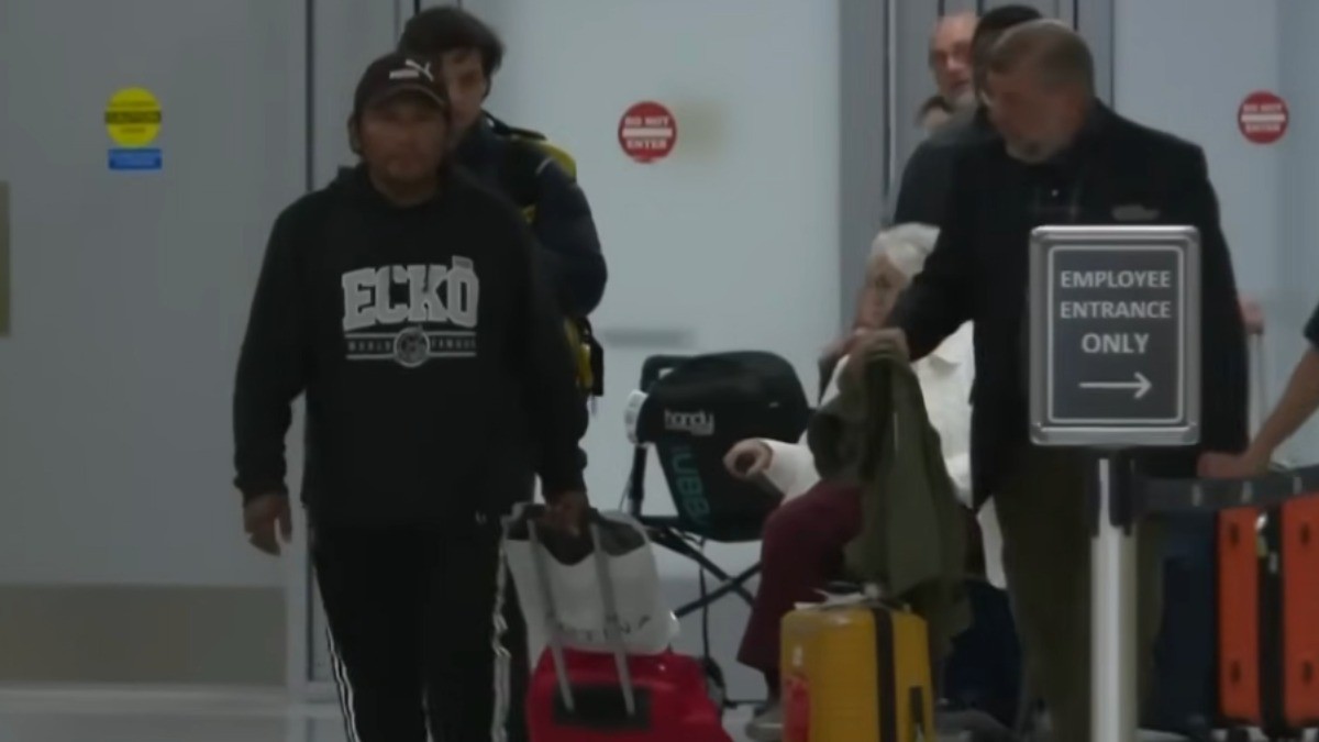 ¡Duelo y esperanza! Papá del pequeño 'Fede' llega a Houston tras avionazo