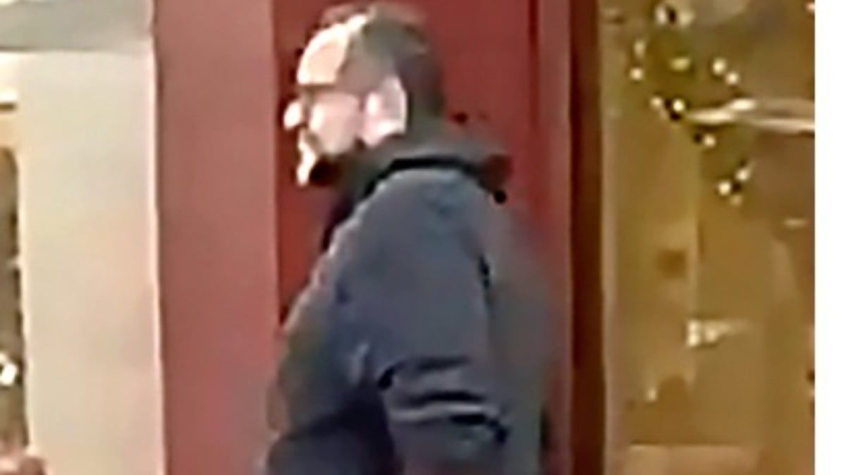 Exigen que UIF revise ingresos de hijos de AMLO 