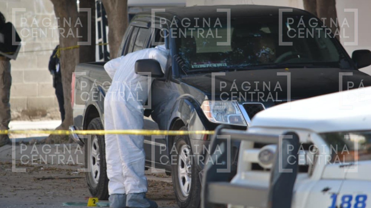 Vecinos denuncian disparos en La Piscina; llega la Policía y localiza a hombre ejecutado
