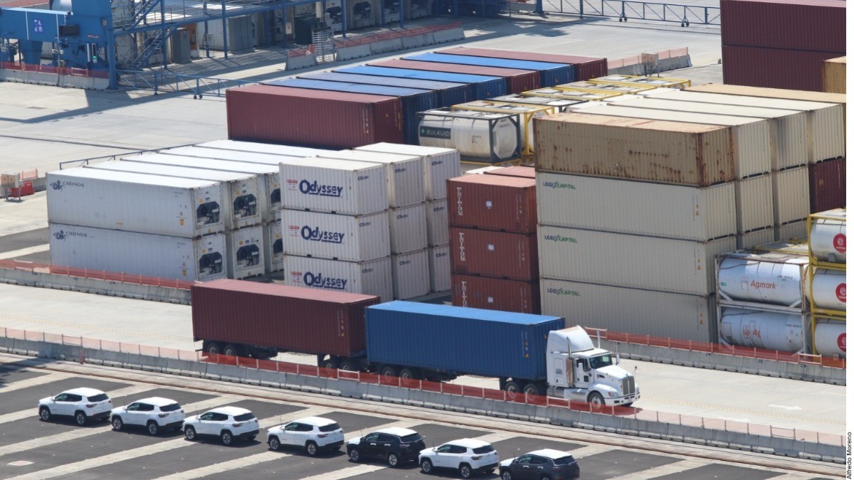 Aplicarán arancel máximo de 35 % a productos de China