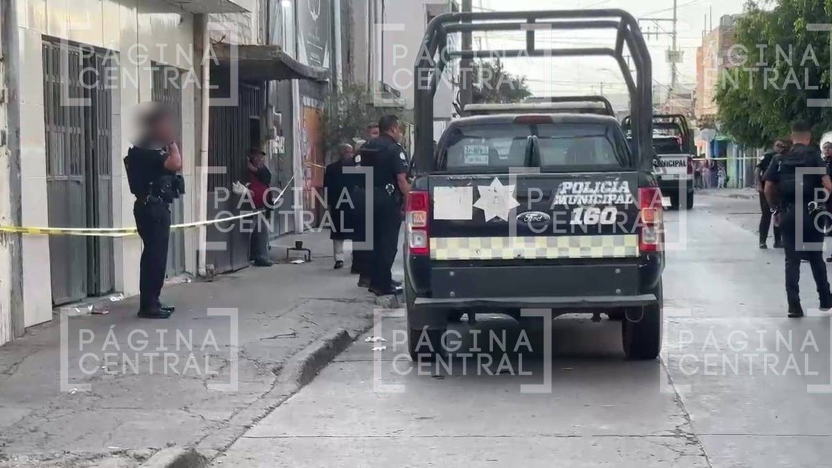¡Pánico en el Barrio de San Miguel! Ataque armado deja daños en fachada de casa y auto