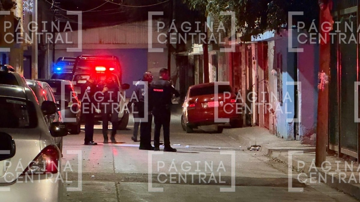 ¡De un balazo en la cabeza! Lesionan a joven en la colonia Valle de Señora