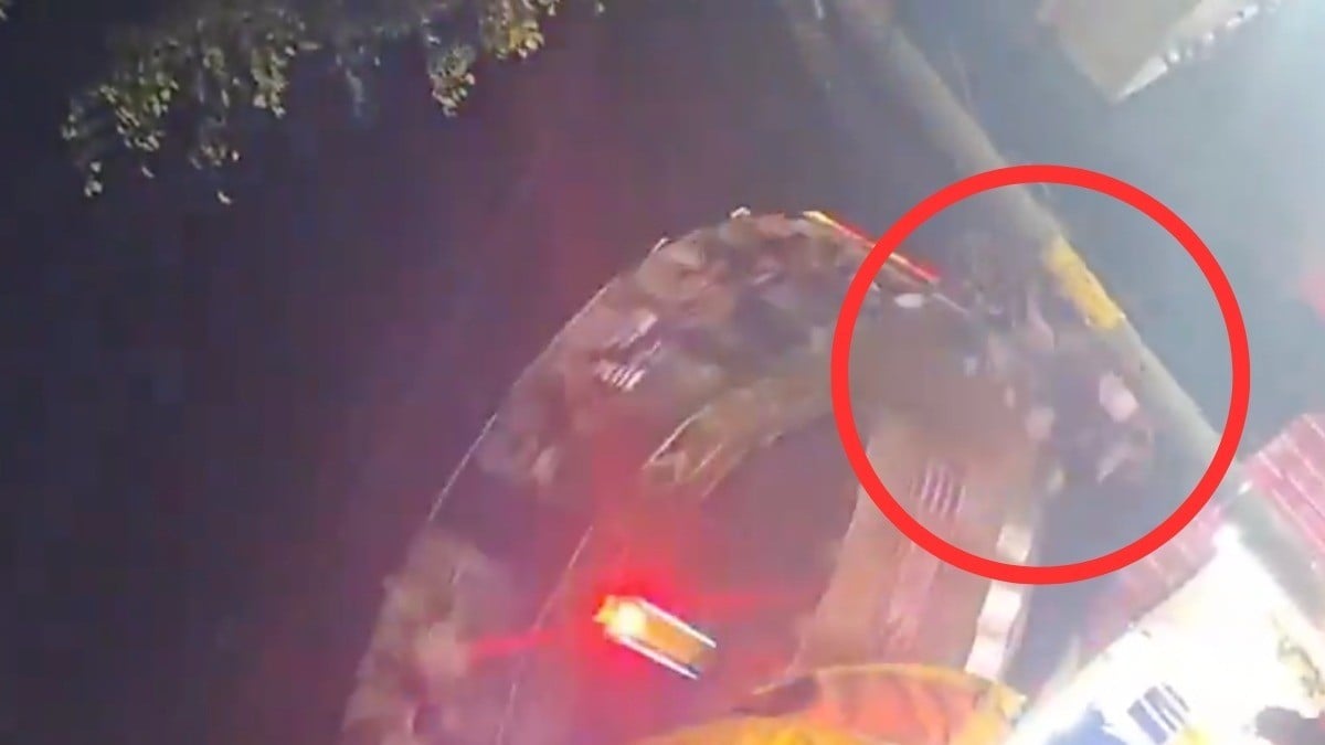 VIDEO ¡Aterrador! Se desprende parte de un juego mecánico y las personas salen ‘volando’