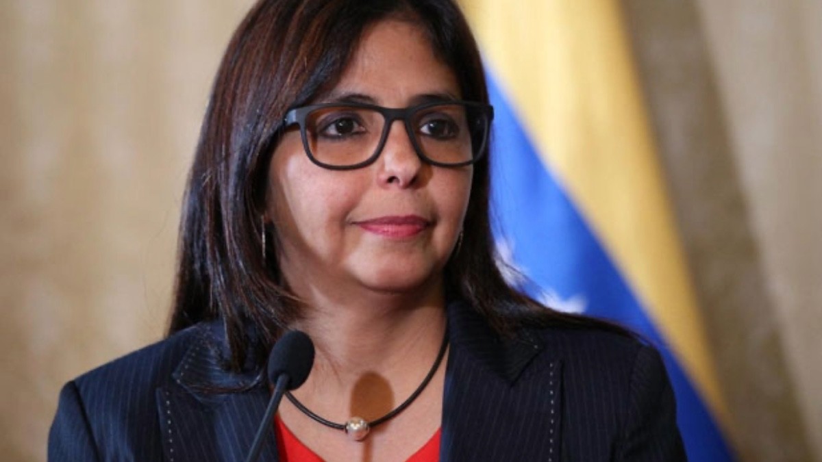 'Si no hace lo correcto, va a pagar un precio muy alto', Trump a presidenta de Venezuela