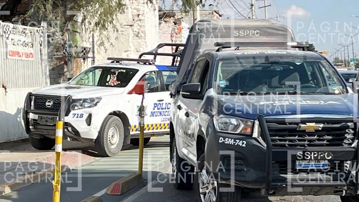 ¡Invadió el carril y se lo llevó! Tráiler atropella y deja crítico a ciclista en colonia Cementos