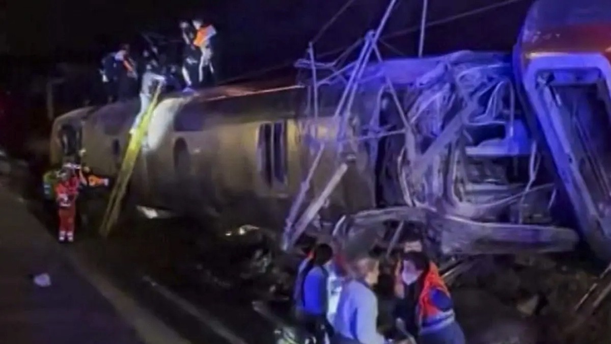 ¡Tragedia ferroviaria! Descarrilamiento deja muertos y varios heridos